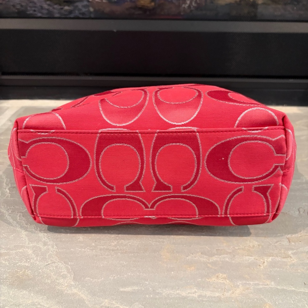 2012 Coach Red Signature Tote with Floral Charm - Picture 7 of 10